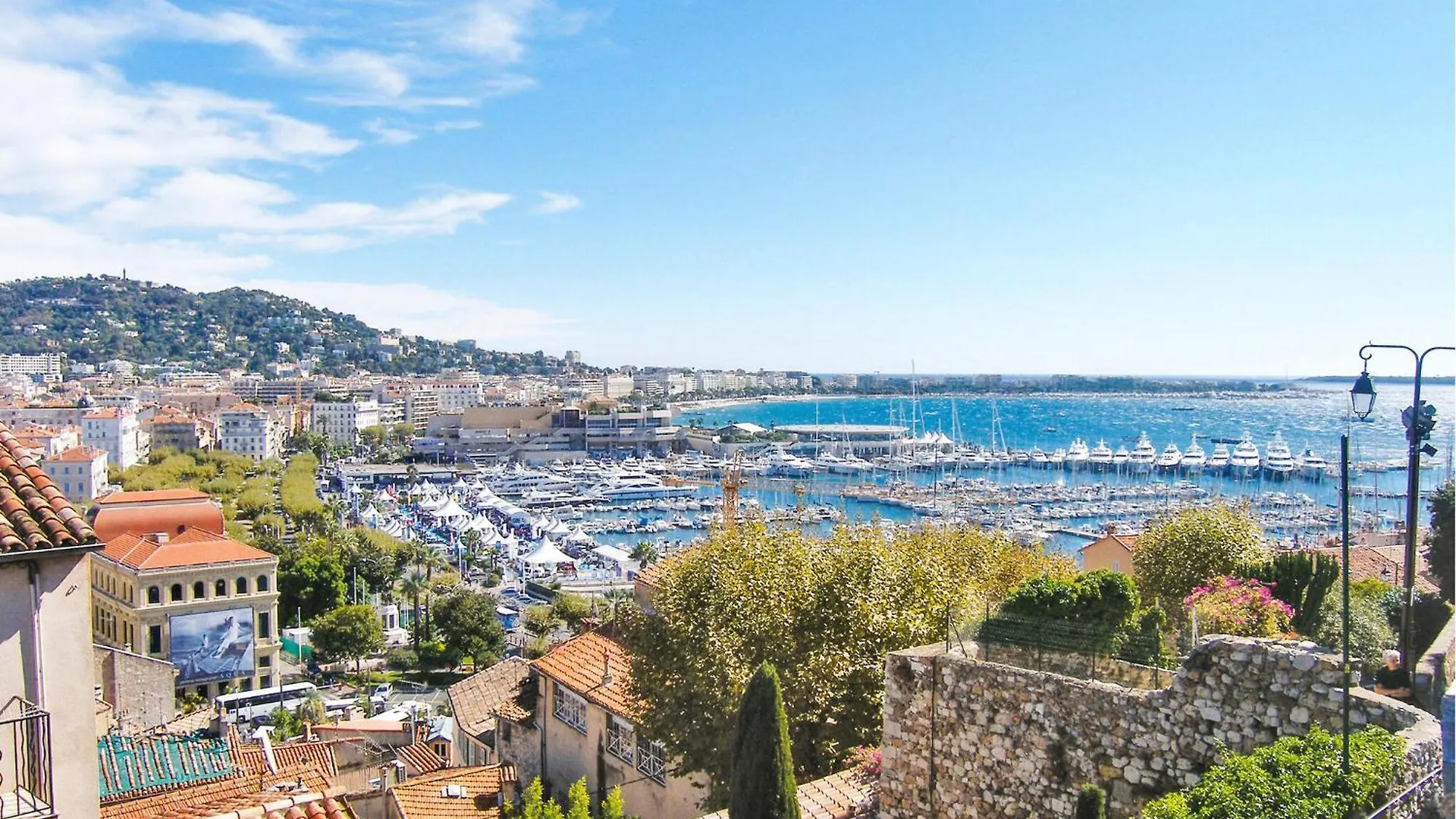 Amazing Apartment In Cannes With Kitchen
